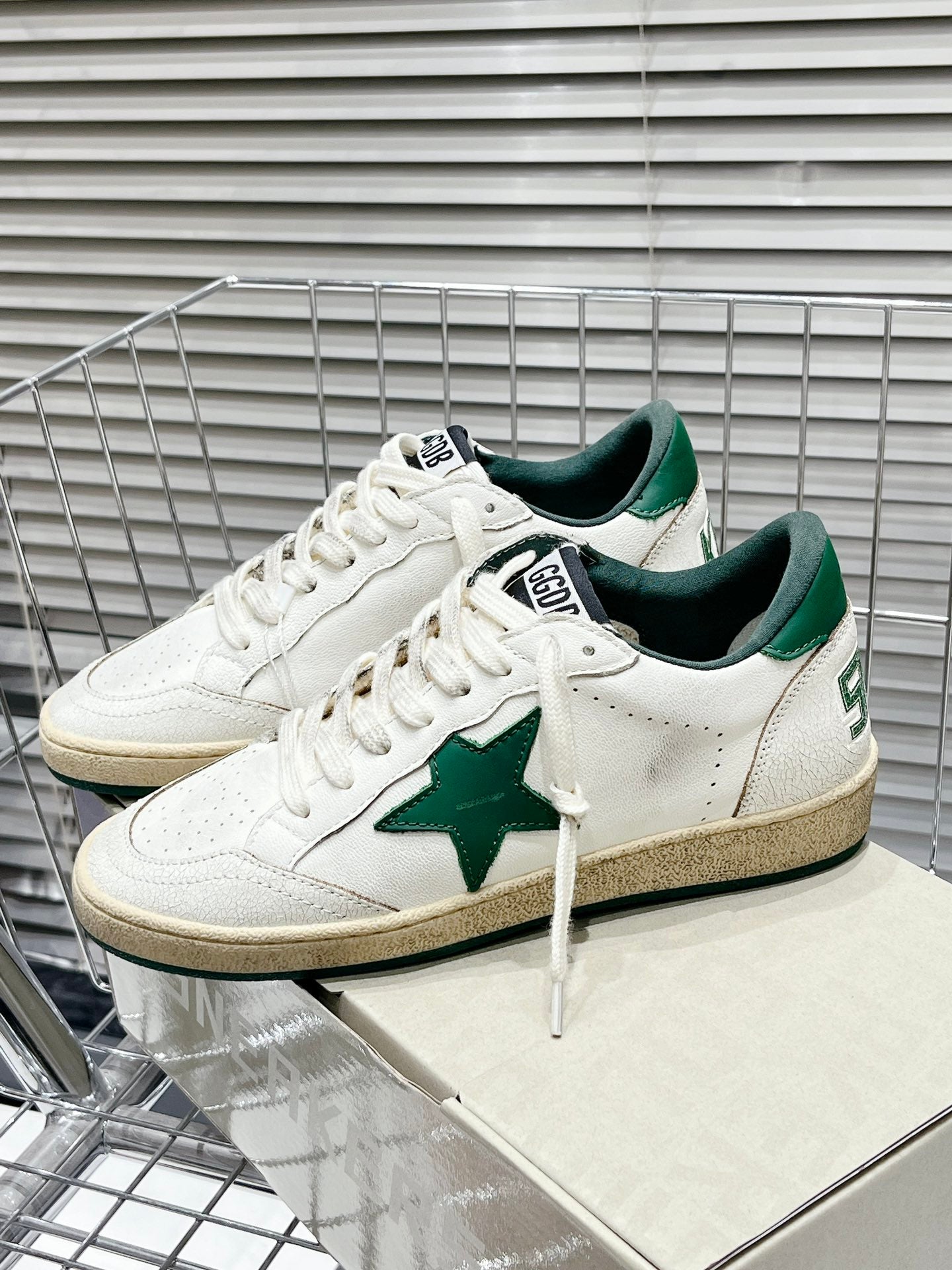 Golden Goose ball stars blanche et verte