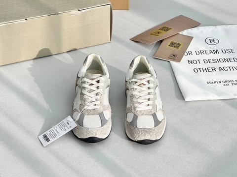 Golden Goose Dad Stars blanche