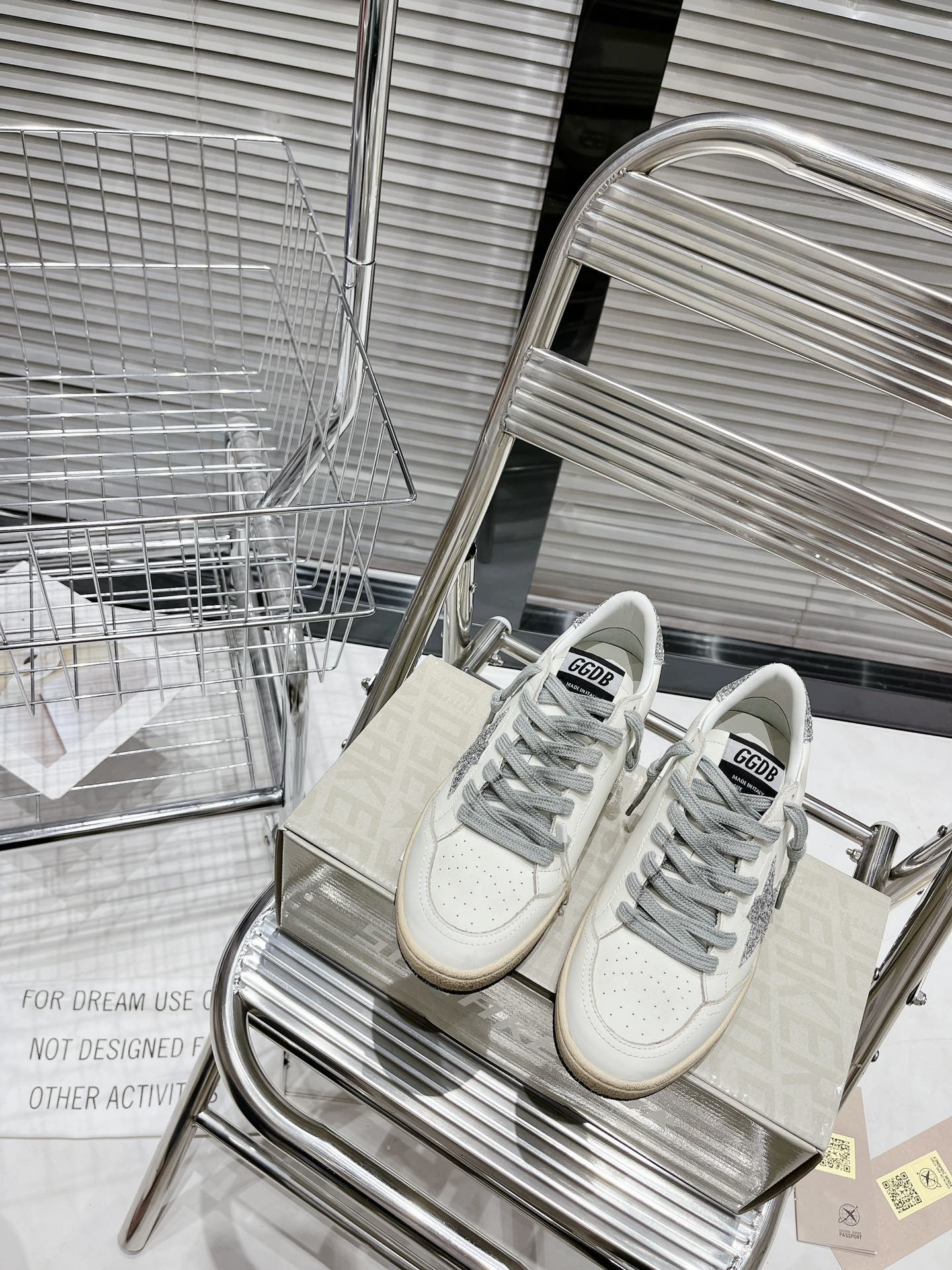 Golden Goose ball stars blanche et argenté