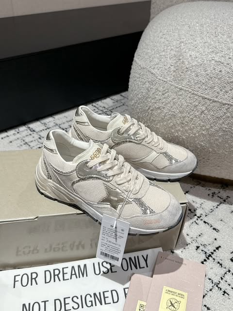 Golden Goose Dad Stars argenté et blanche